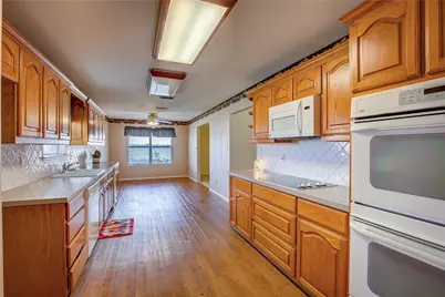 4804 Edgewater Drive, Rowlett, TX 75088 - Photo 9
