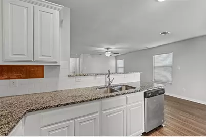 727 W Johnson Street #A, Denison, TX 75020 - Photo 7