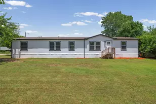 4009 Diann Dr, Granbury, TX 76049 - Photo 3