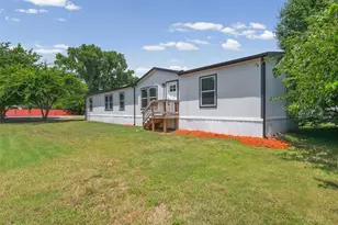 4009 Diann Dr, Granbury, TX 76049 - Photo 3