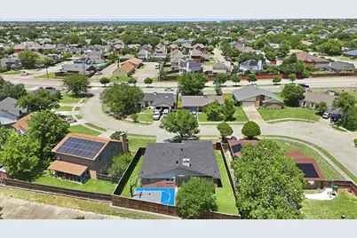 2117 Via Estrada, Carrollton, TX 75006 - Photo 37