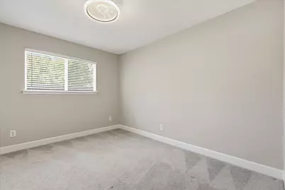 2117 Via Estrada, Carrollton, TX 75006 - Photo 21