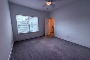 2232 Scenic Bluff Dr, Fort Worth, TX 76111 - Photo 15