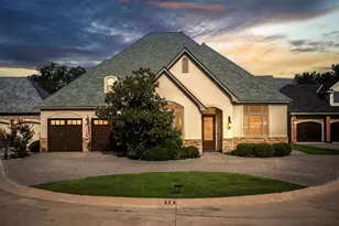 12 Park Row Ct, Pantego, TX 76013 - Photo 1