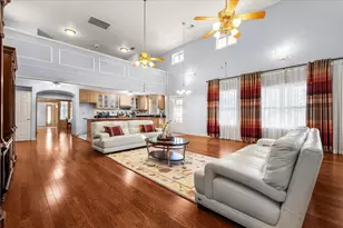 8248 Meadowbrook Dr, Fort Worth, TX 76120 - Photo 13