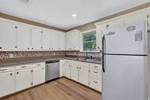 387 Avenue D, Point, TX 75472 - Photo 9