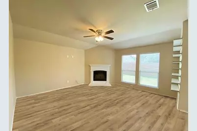 130 Meadow Crest Drive, Princeton, TX 75407 - Photo 5