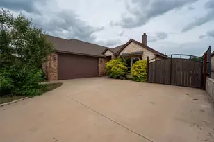 3324 Shawnee Trail, Lake Worth, TX 76135 - Photo 1