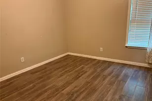 700 Stonedale Dr, Arlington, TX 76002 - Photo 5