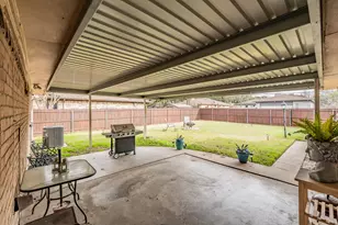8426 Van Pelt Dr, Dallas, TX 75228 - Photo 37
