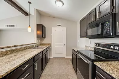 4509 Chapman Street, The Colony, TX 75056 - Photo 9
