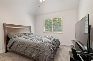 126 Martinique Dr, Lancaster, TX 75146 - Photo 17