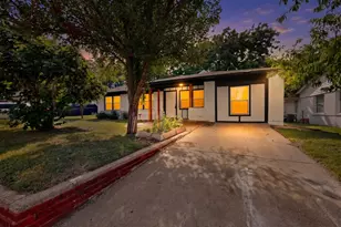 1918 Proctor Dr, Grand Prairie, TX 75051 - Photo 1