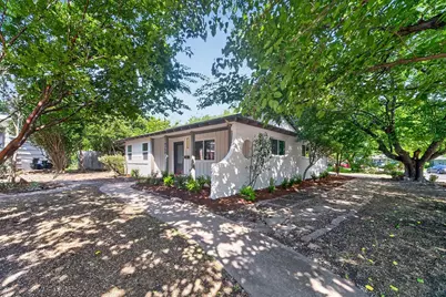 4750 Cockrell Avenue, Fort Worth, TX 76133 - Photo 1