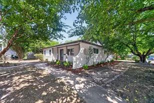 4750 Cockrell Ave, Fort Worth, TX 76133 - Photo 1