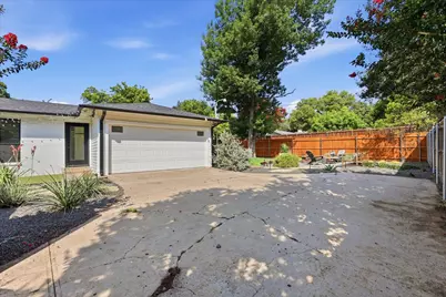 1235 Barlow Avenue, Dallas, TX 75224 - Photo 21