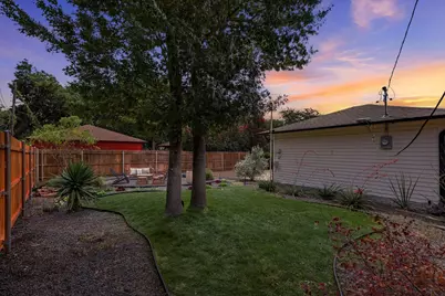 1235 Barlow Avenue, Dallas, TX 75224 - Photo 21