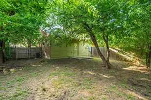 103 Del Rio Ave, Benbrook, TX 76126 - Photo 29