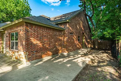103 Del Rio Avenue, Benbrook, TX 76126 - Photo 7
