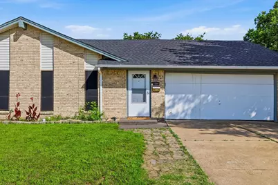 2304 Greenwood Circle, Carrollton, TX 75006 - Photo 19