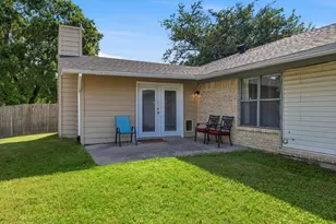2304 Greenwood Cir, Carrollton, TX 75006 - Photo 19