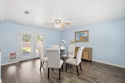 2304 Greenwood Circle, Carrollton, TX 75006 - Photo 7