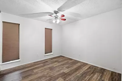 2304 Greenwood Circle, Carrollton, TX 75006 - Photo 17