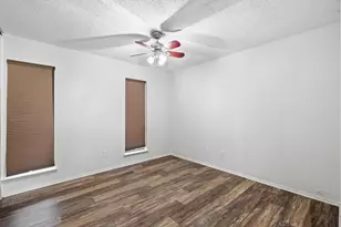 2304 Greenwood Cir, Carrollton, TX 75006 - Photo 17