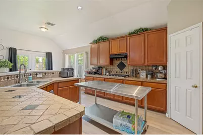 2442 Lost Mesa, Grand Prairie, TX 75052 - Photo 15