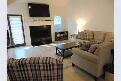 533 Mattie Lane, Lake Dallas, TX 75065 - Photo 3