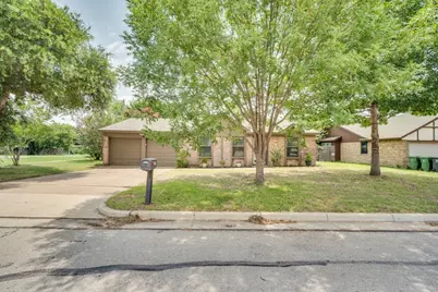 3501 French Wood Drive, Arlington, TX 76016 - Photo 3