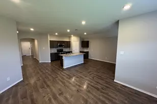 929 Alton Dr, Aubrey, TX 76227 - Photo 7