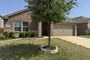 929 Alton Dr, Aubrey, TX 76227 - Photo 3