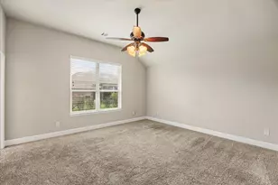 2038 Clive Dr, Granbury, TX 76048 - Photo 5