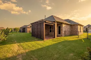 2038 Clive Dr, Granbury, TX 76048 - Photo 25