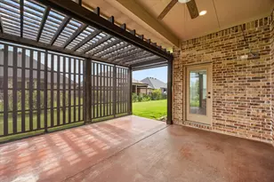 2038 Clive Dr, Granbury, TX 76048 - Photo 21