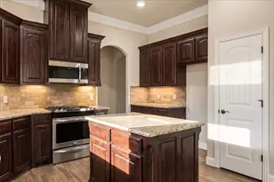 2038 Clive Dr, Granbury, TX 76048 - Photo 1