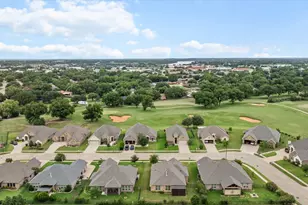 2038 Clive Dr, Granbury, TX 76048 - Photo 37