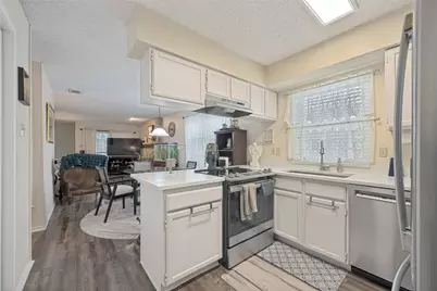 5720 Cancun Drive, North Richland Hills, TX 76180 - Photo 5