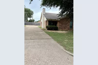 5720 Cancun Drive, North Richland Hills, TX 76180 - Photo 3