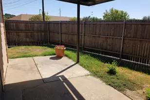 662 Prairie Dell St, Lewisville, TX 75067 - Photo 17