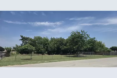 2709 Beverly Avenue, Fort Worth, TX 76104 - Photo 1