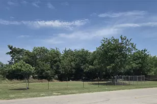 2709 Beverly Ave, Fort Worth, TX 76104 - Photo 1