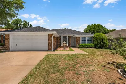 1500 Clarendon Street, Fort Worth, TX 76134 - Photo 1