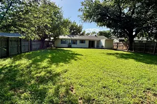 1012 Harris Dr, Euless, TX 76039 - Photo 21