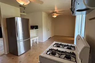1012 Harris Dr, Euless, TX 76039 - Photo 7