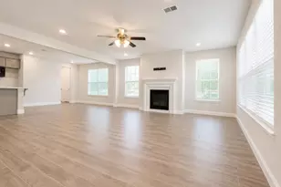 1001 Old Iron Bend, Euless, TX 76040 - Photo 5