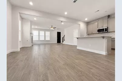 1001 Old Iron Bend, Euless, TX 76040 - Photo 9