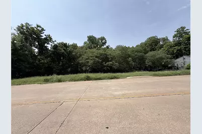 1326 W Crawford Street, Denison, TX 75020 - Photo 3