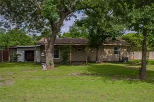 250 9th St, Cooper, TX 75432 - Photo 1